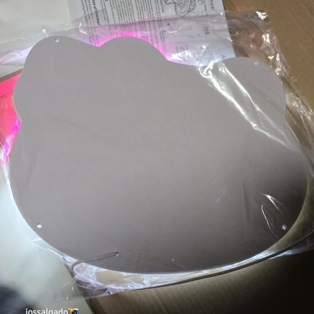 COPY - Hello Kitty Led lighted mirror 15